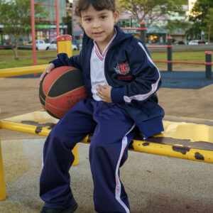 Conjunto de ed fisica Instituto Genesis